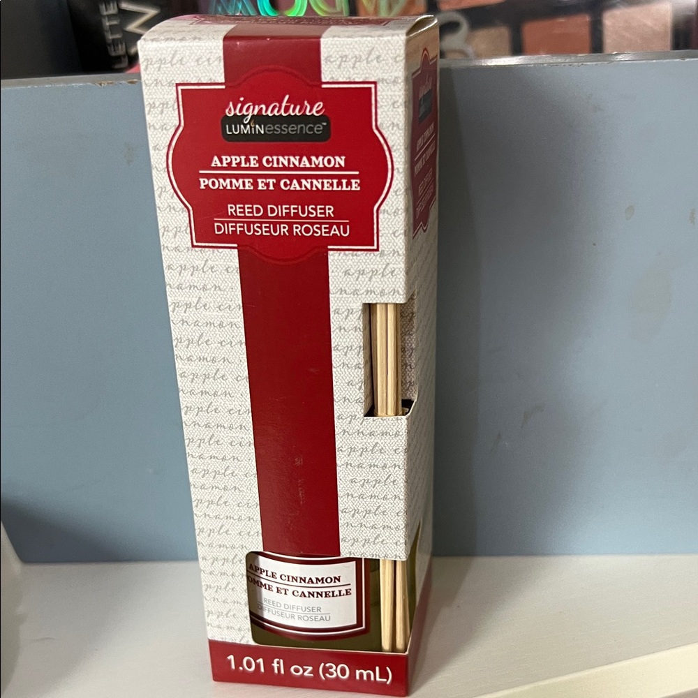 Signature Apple Cinnamon Reed Diffuser